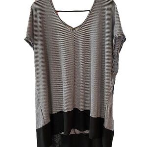 Roamans Short Sleeve Crisscross Back V Neck Striped Black & White 2X